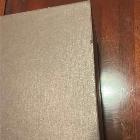 Louis Vuitton Elegant Brown Storage Box - Picture 5 of 7